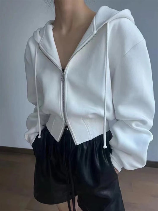 Krótka bluza z kapturem – crop hoodie