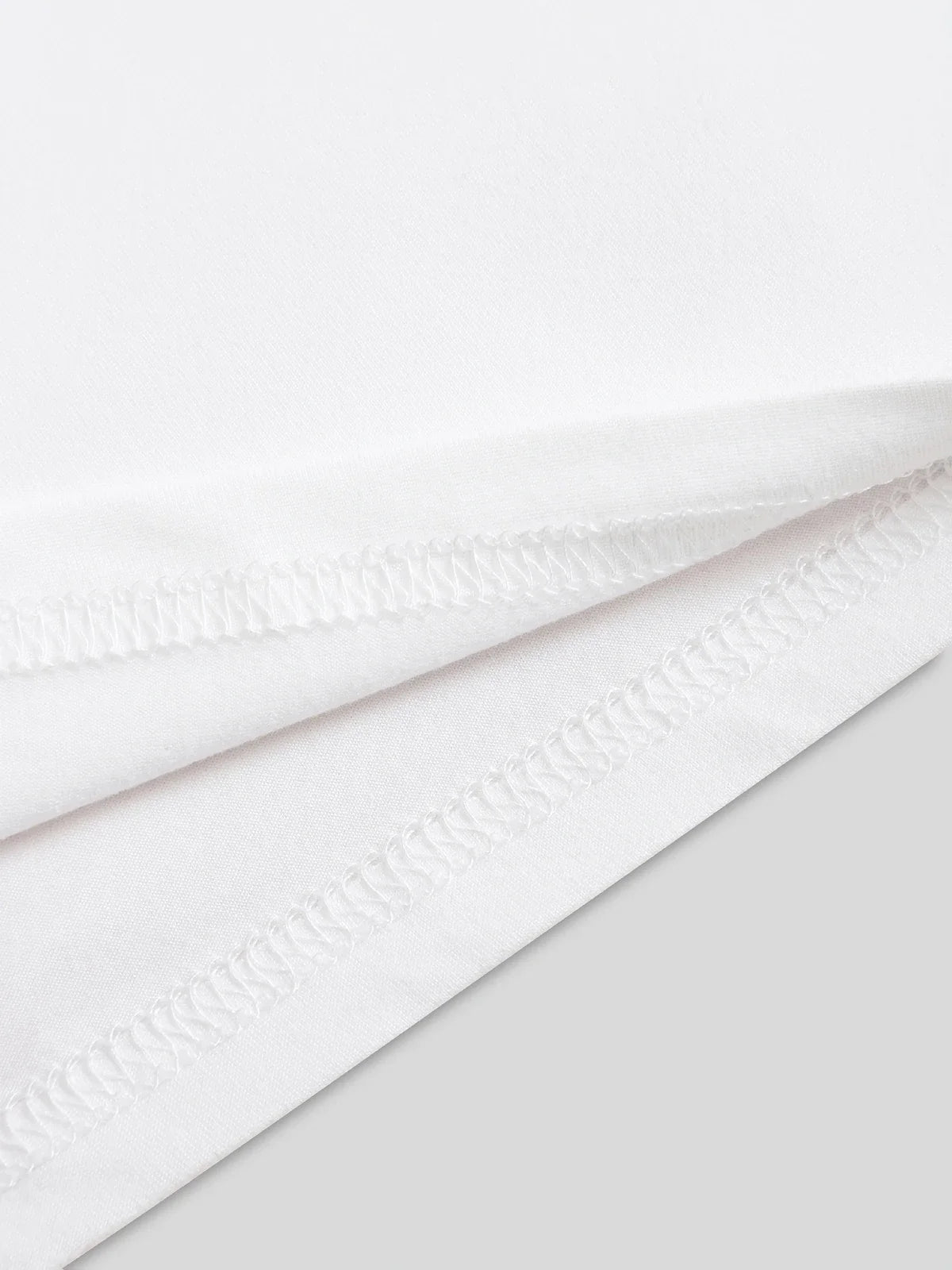 T-shirt z nadrukiem serca – casualowy basic