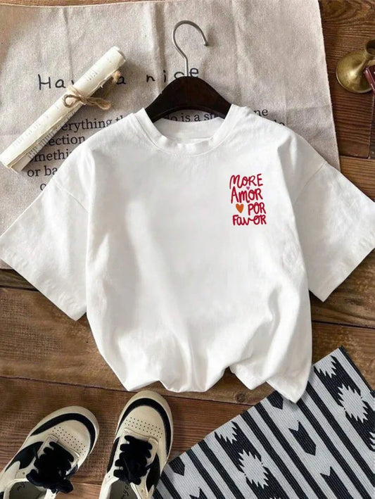 T-shirt z nadrukiem serca – casualowy basic