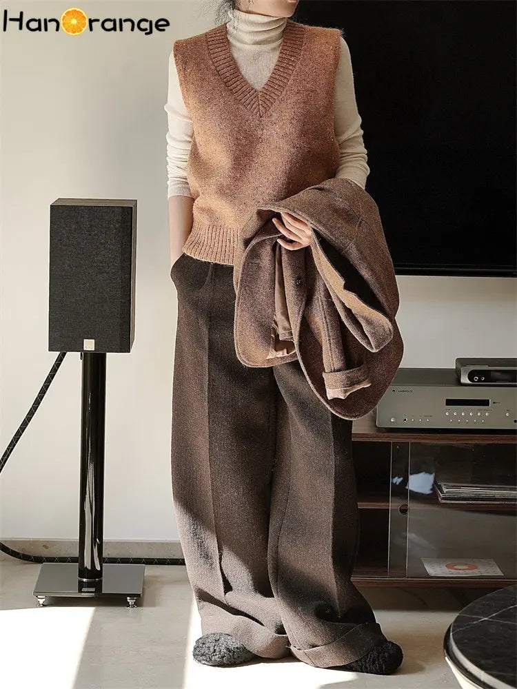 Wełniane spodnie wide-leg – luźny krój, zimowy komfort