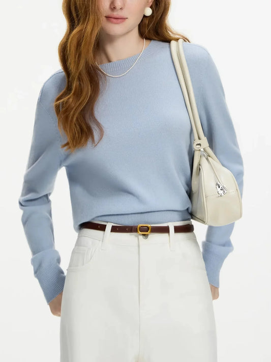 weter z wełny – gładki, klasyczny krój