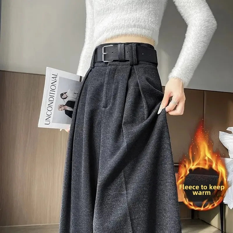 Eleganckie spodnie wide-leg – długa, lejąca linia