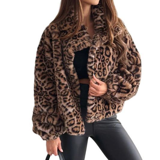 Leopard print fur – stylowa pewność siebie