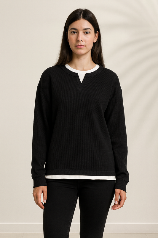 Bluza fake two piece – kontrastowe rękawy, casual patchwork