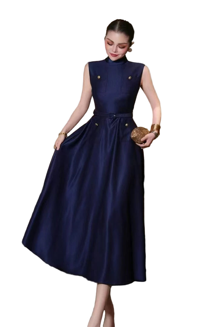 Sukienka z jedwabiu i wełny z paskiem