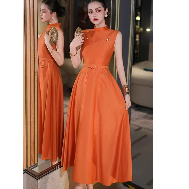 Sukienka z jedwabiu i wełny z paskiem