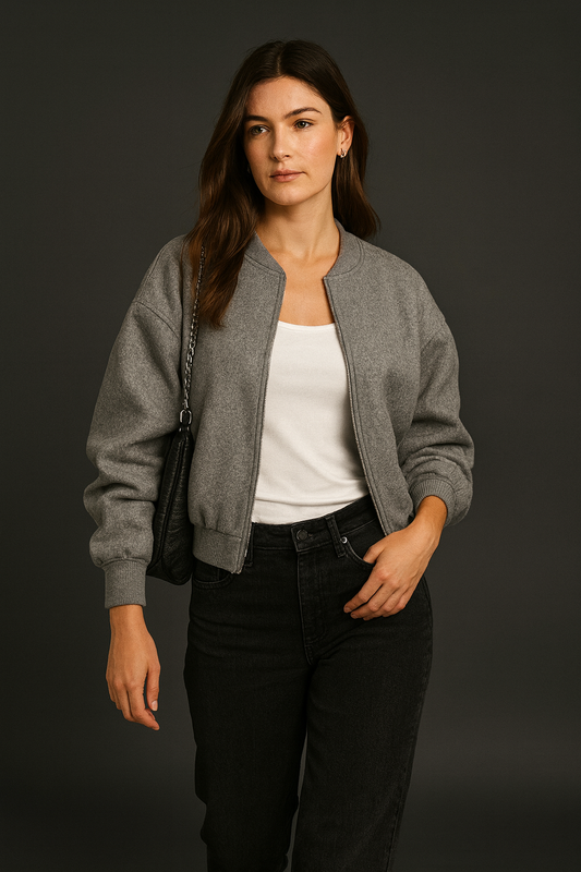 Bomberka retro z okrągłym dekoltem – lekka i wygodna